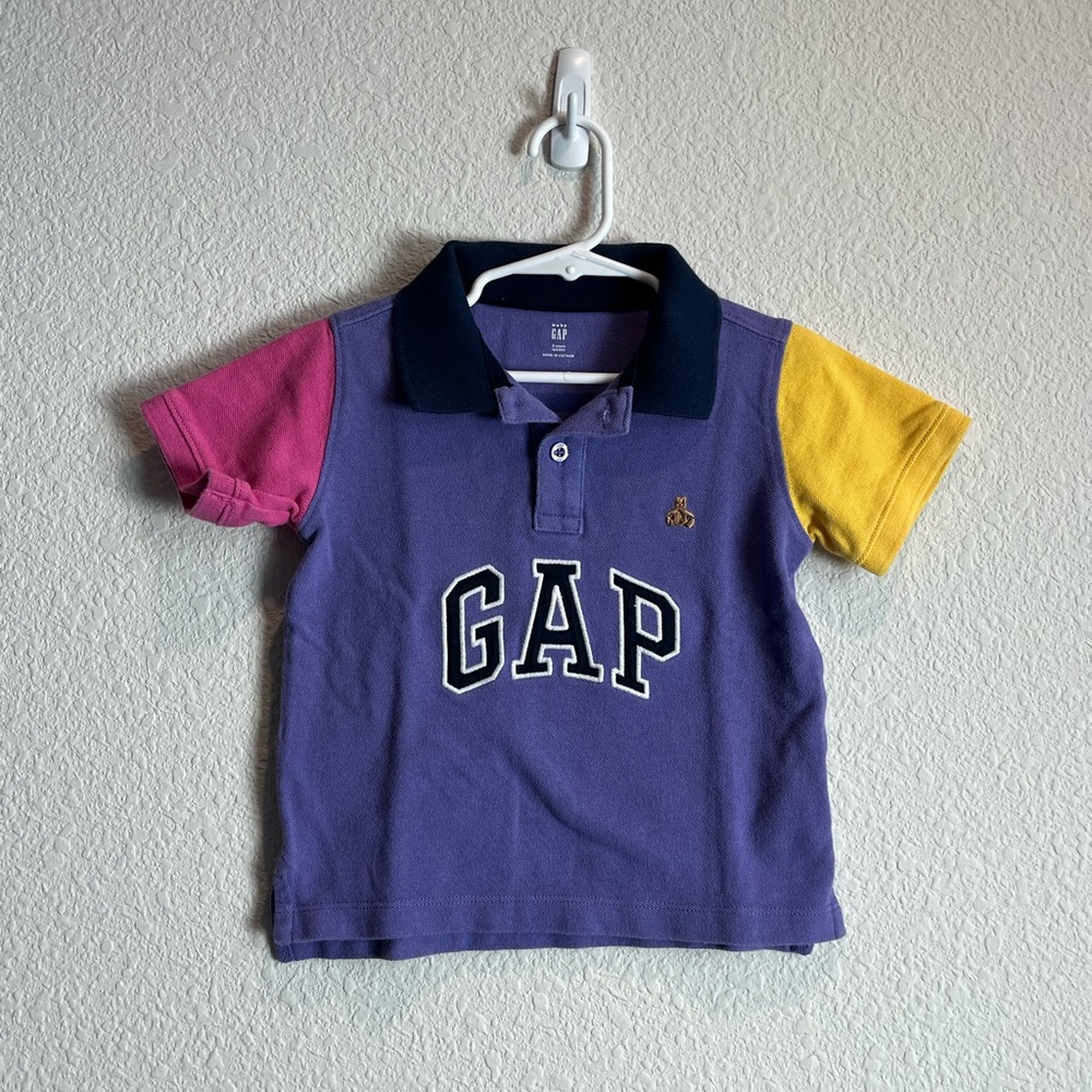 Baby gap boys purple,yellow, and pink polo shirt size 3 years olds